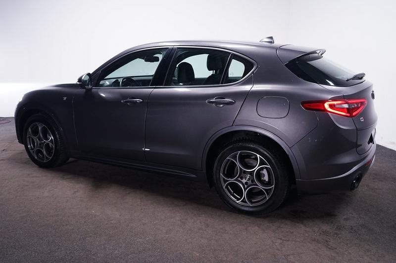 Alfa Romeo Stelvio 2022