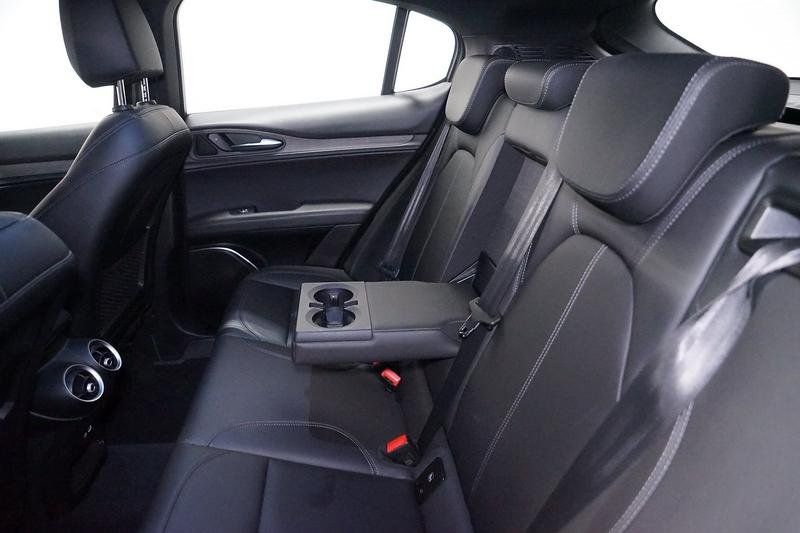 Alfa Romeo Stelvio 2022