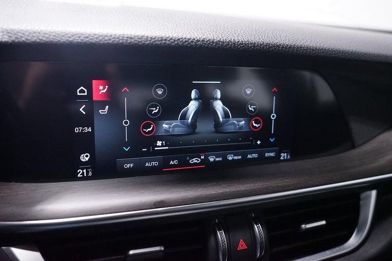 Alfa Romeo Stelvio 2022