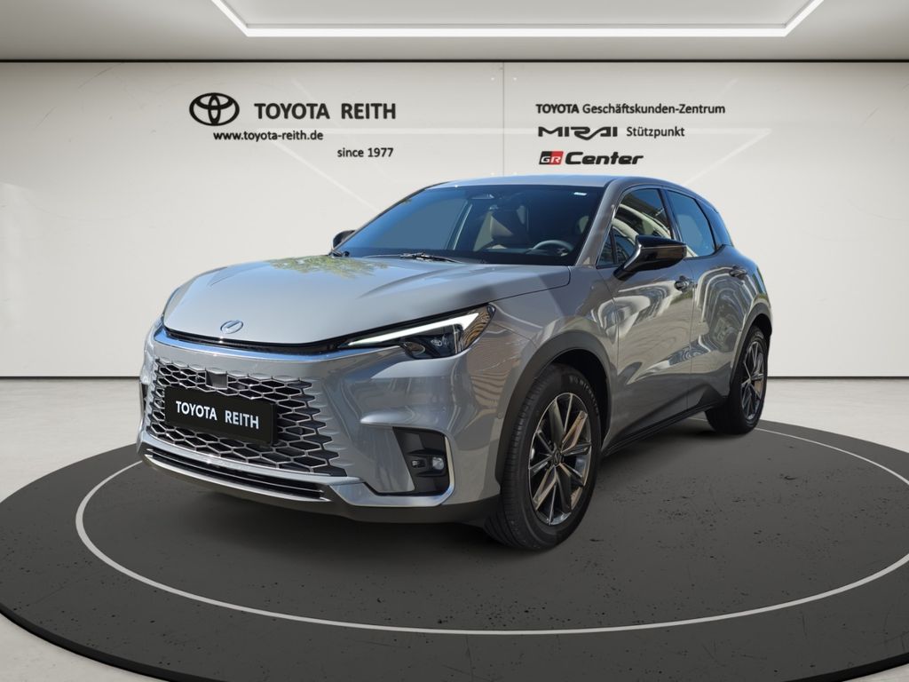 Lexus LBX 2025