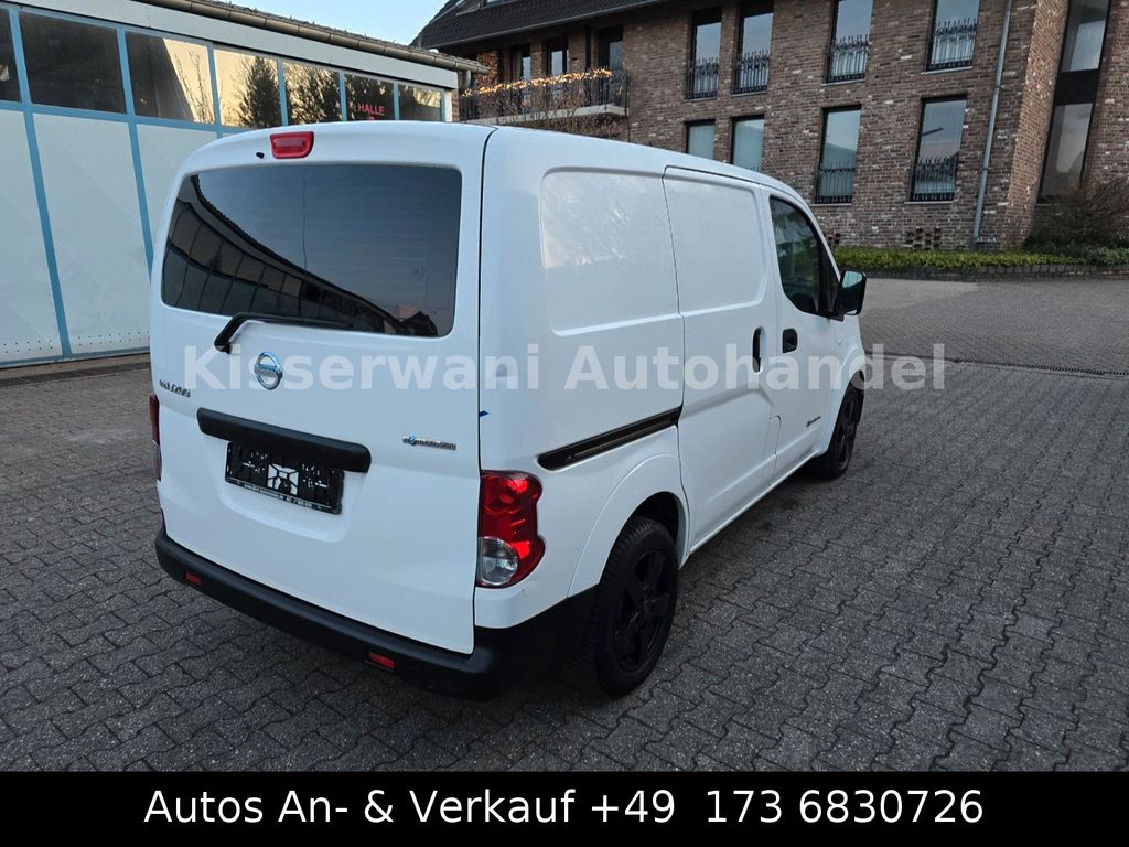 Nissan NV200 2014