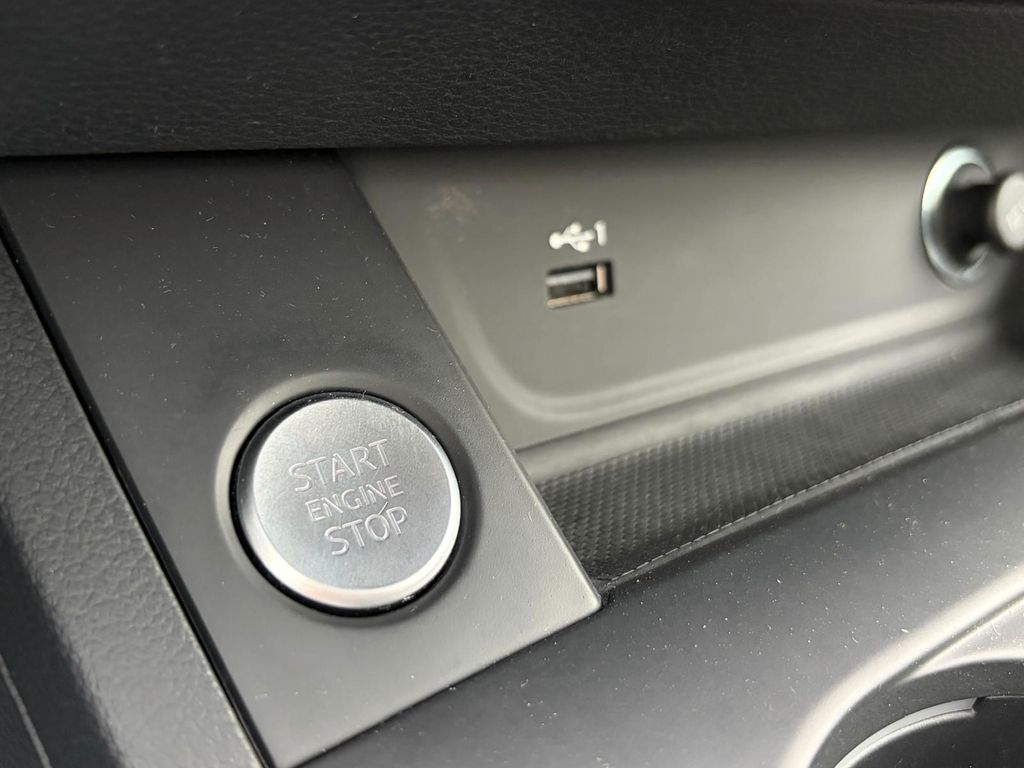 Audi A4 2021