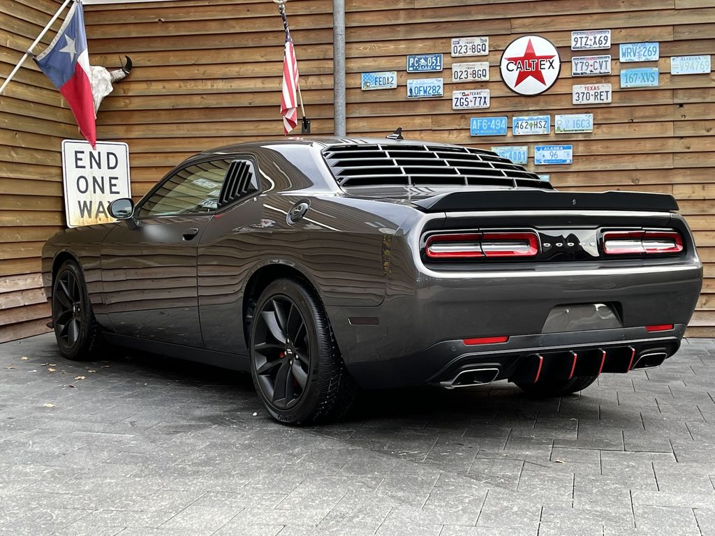 Dodge Challenger 2021