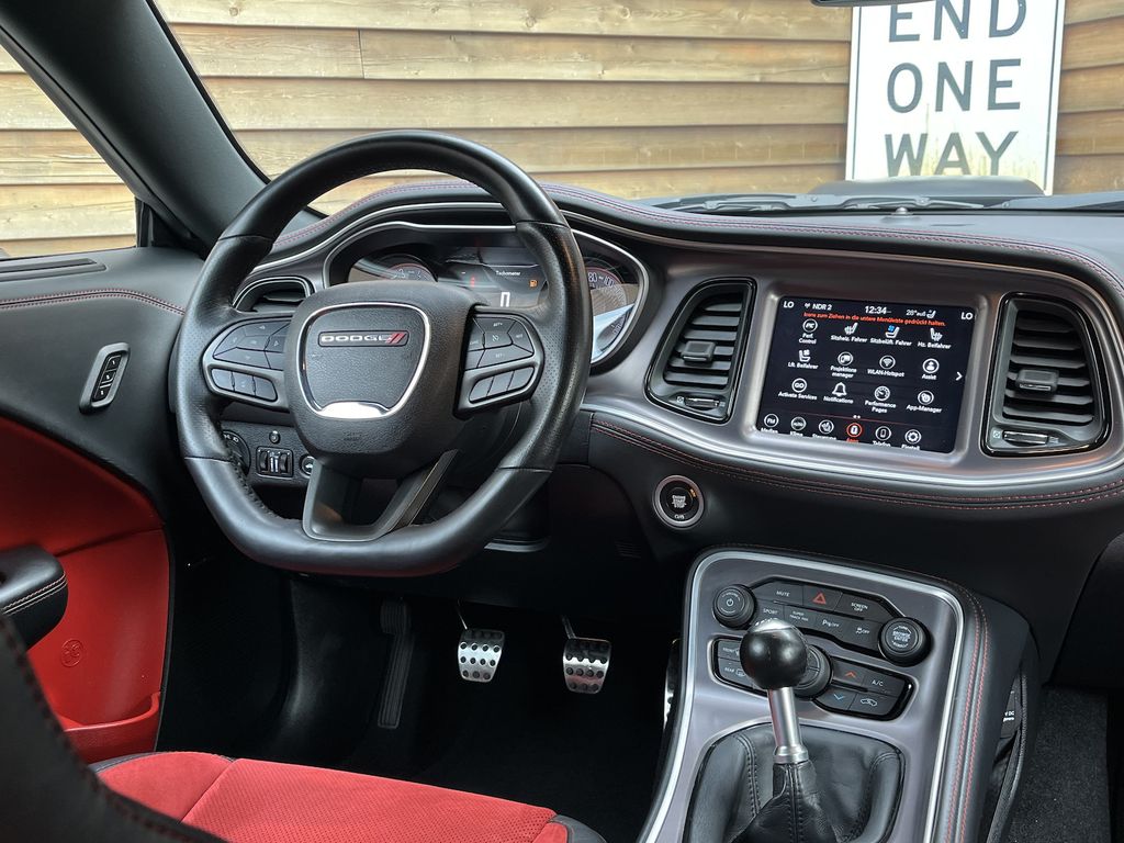 Dodge Challenger 2021