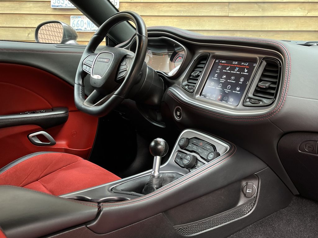 Dodge Challenger 2021