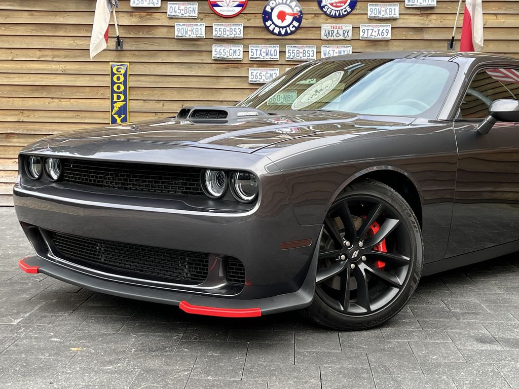 Dodge Challenger 2021