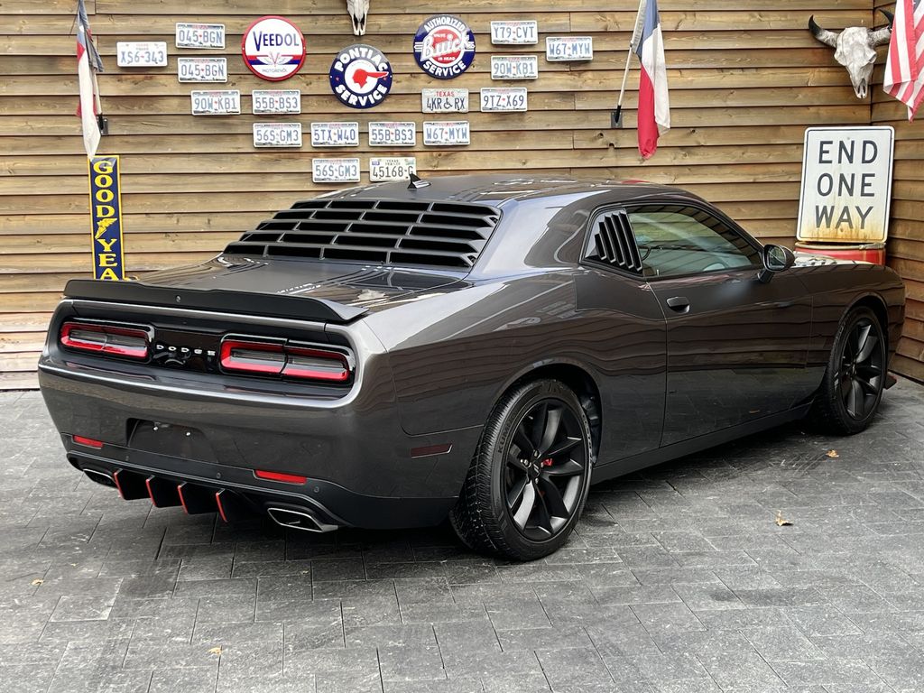 Dodge Challenger 2021
