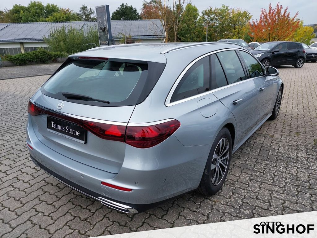 Mercedes-Benz E 220 2024