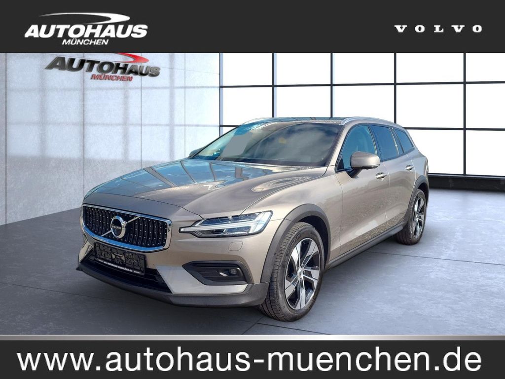 Volvo V60 Cross Country 2021