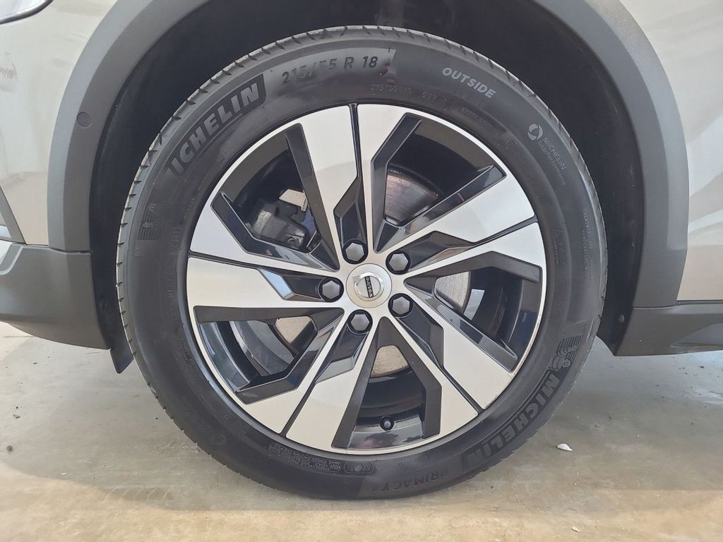 Volvo V60 Cross Country 2021