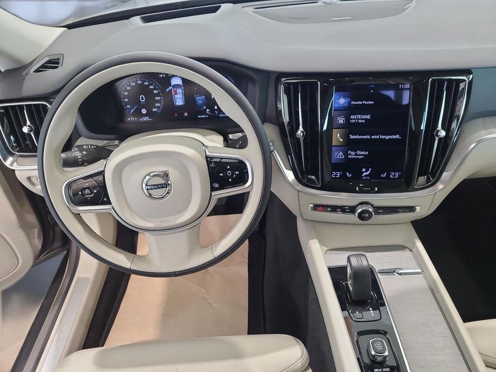 Volvo V60 Cross Country 2021