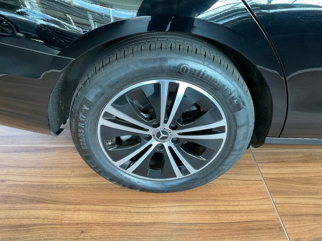 Mercedes-Benz E 220 2022