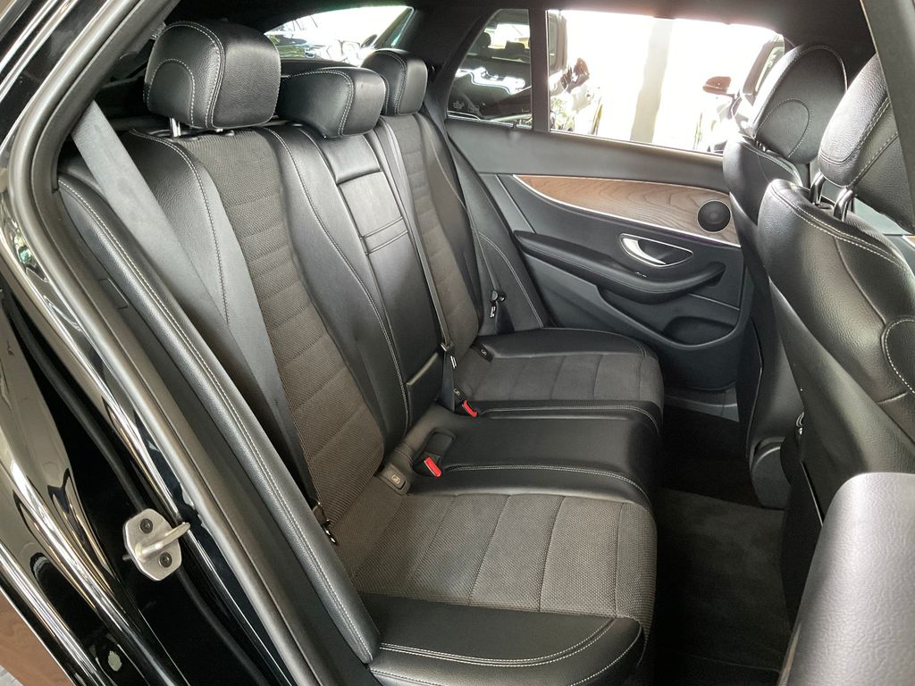 Mercedes-Benz E 220 2022