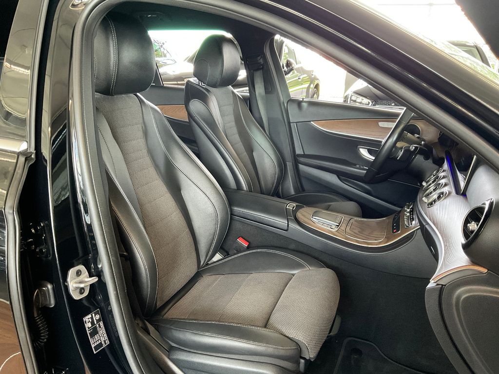 Mercedes-Benz E 220 2022