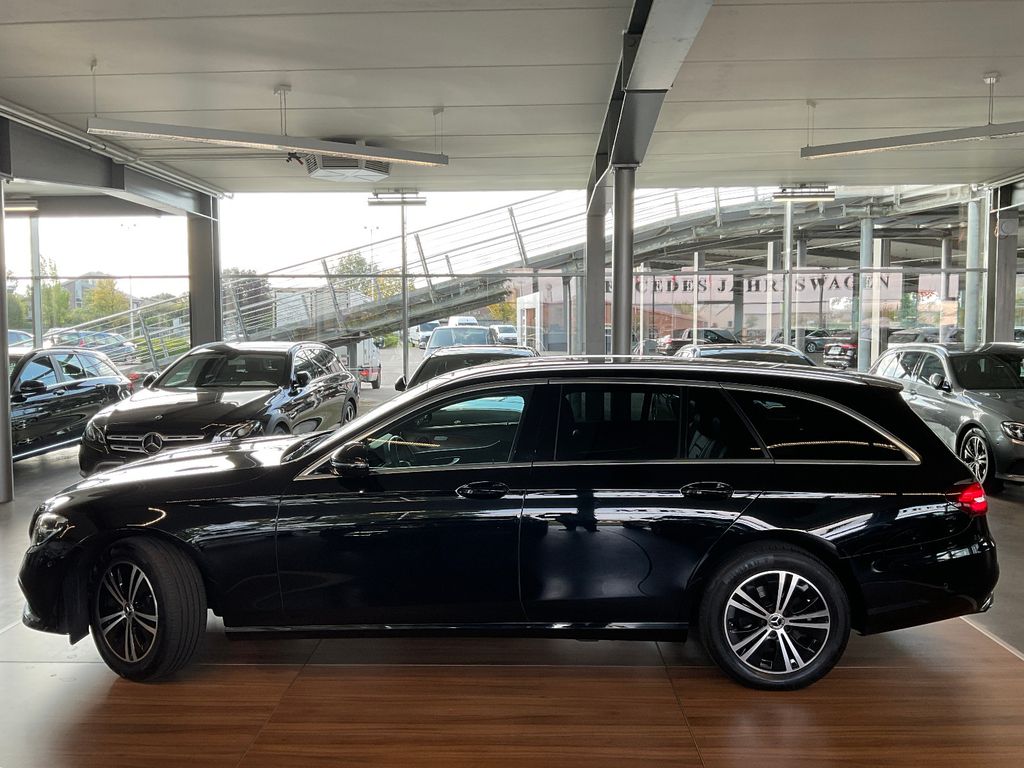 Mercedes-Benz E 220 2022
