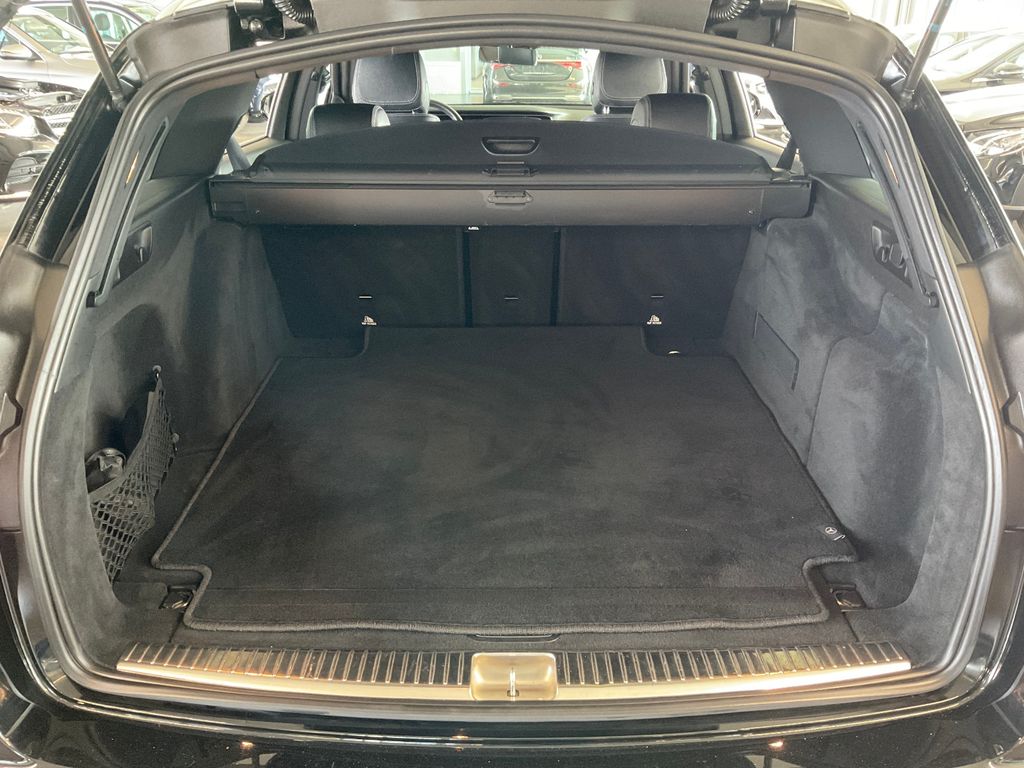 Mercedes-Benz E 220 2022