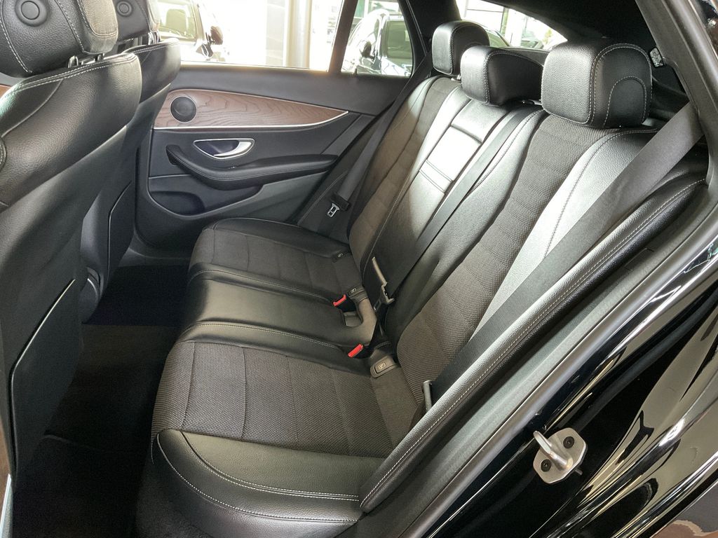 Mercedes-Benz E 220 2022