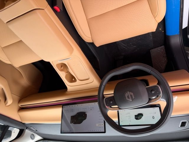 Leapmotor C10