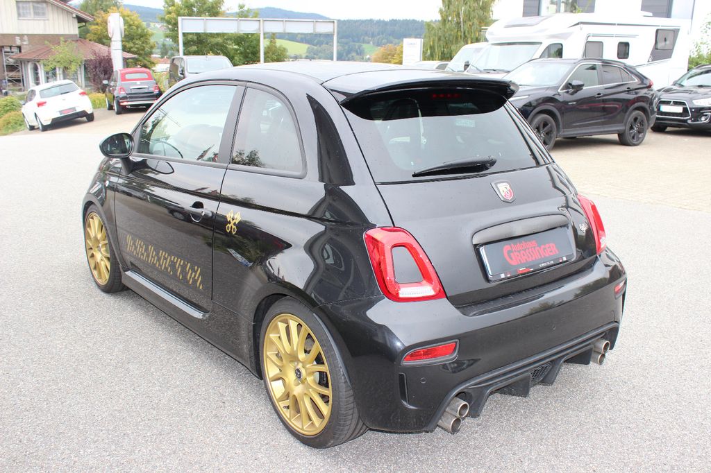Abarth 695 2024