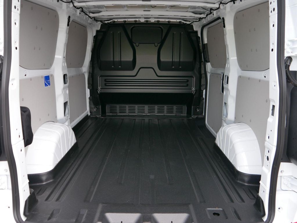 Volkswagen T7 Transporter