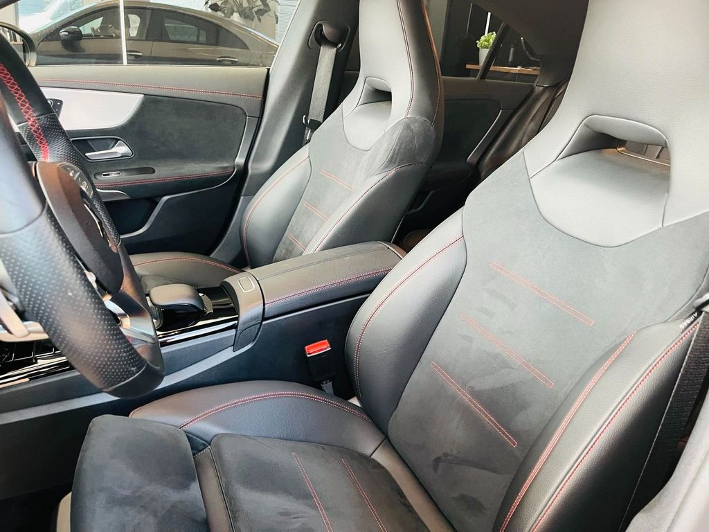 Mercedes-Benz CLA 250 2024