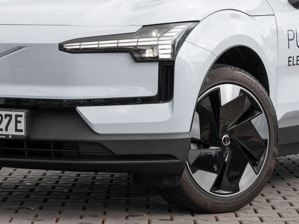 Volvo EX30 2025