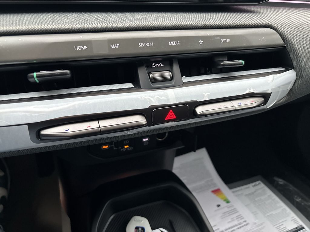 Kia EV4 2025