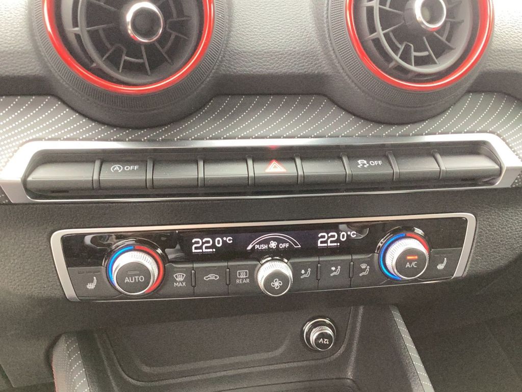 Audi Q2 2024