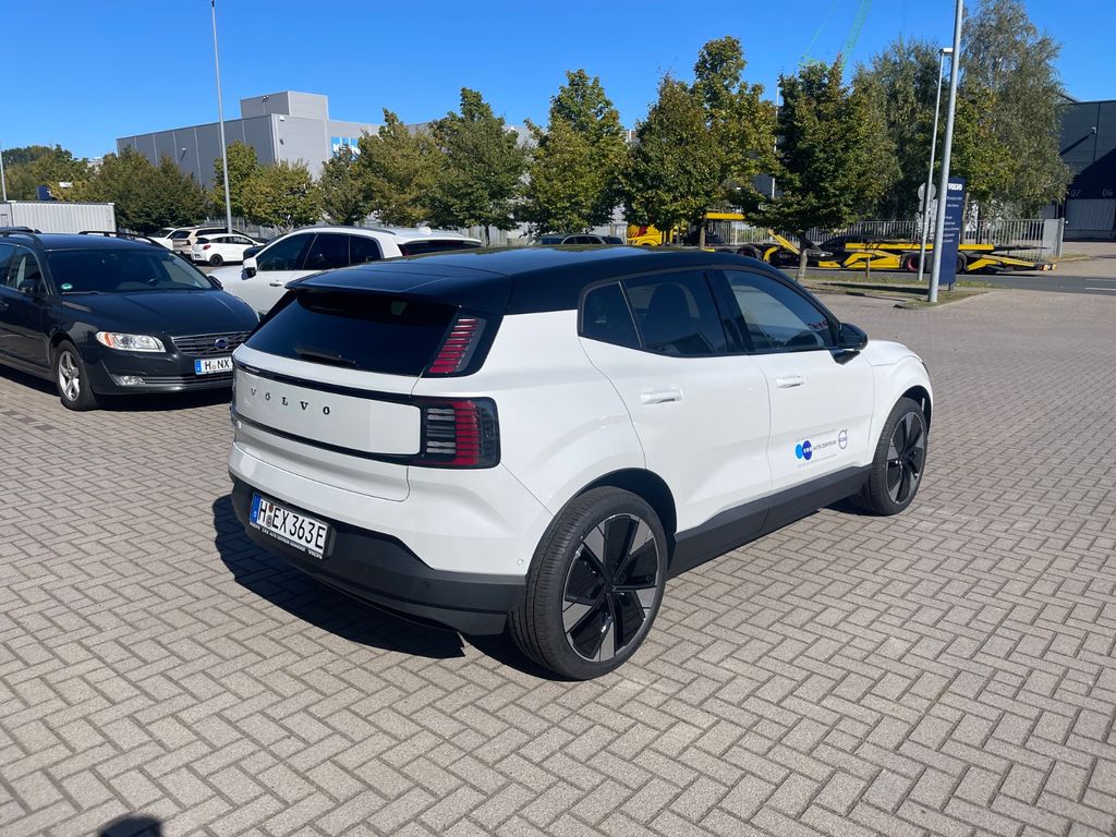 Volvo EX30 2025
