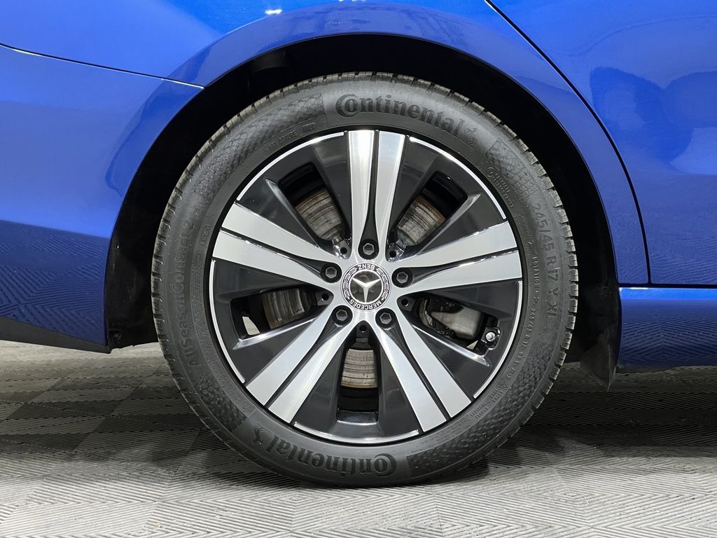 Mercedes-Benz C 300 2024