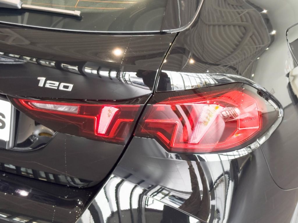 BMW 120