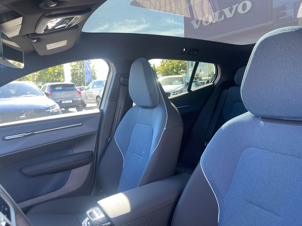 Volvo EX30 2025