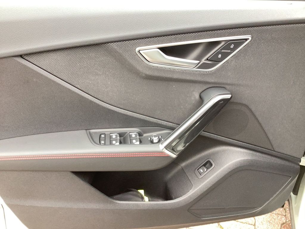 Audi Q2 2024