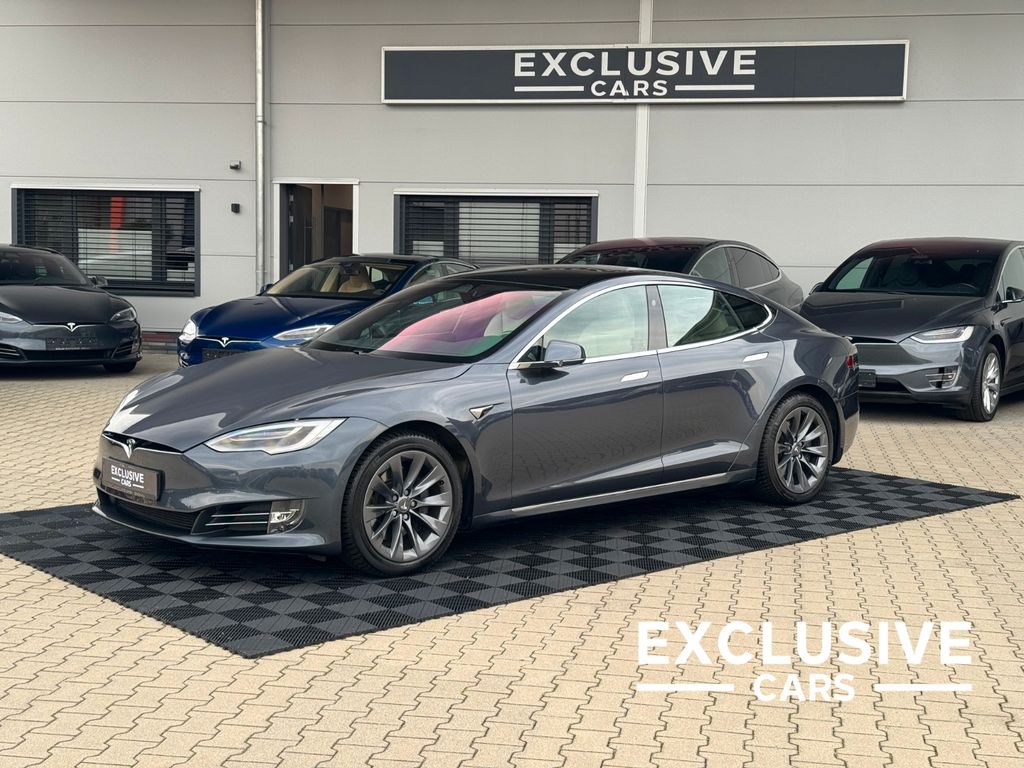 Tesla Model S 2020