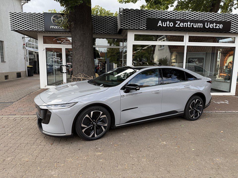 Mazda 6e 2025