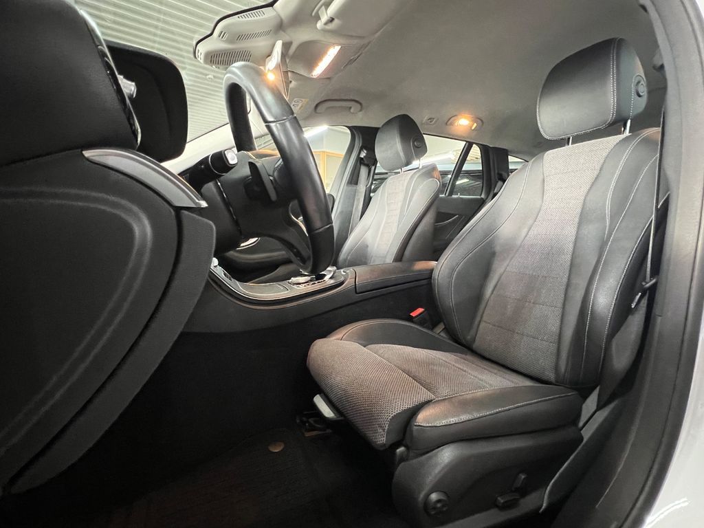 Mercedes-Benz E 300 2019