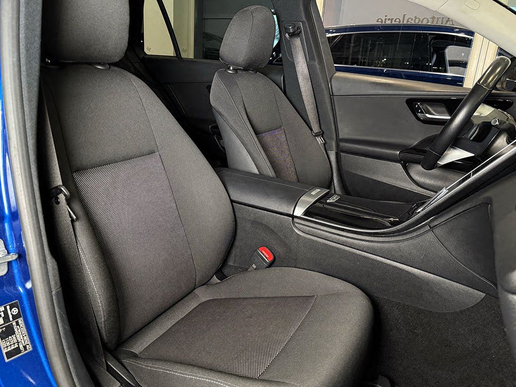 Mercedes-Benz C 200 2023