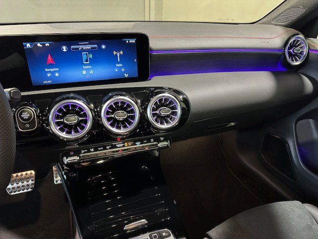 Mercedes-Benz CLA 180 Shooting Brake 2025