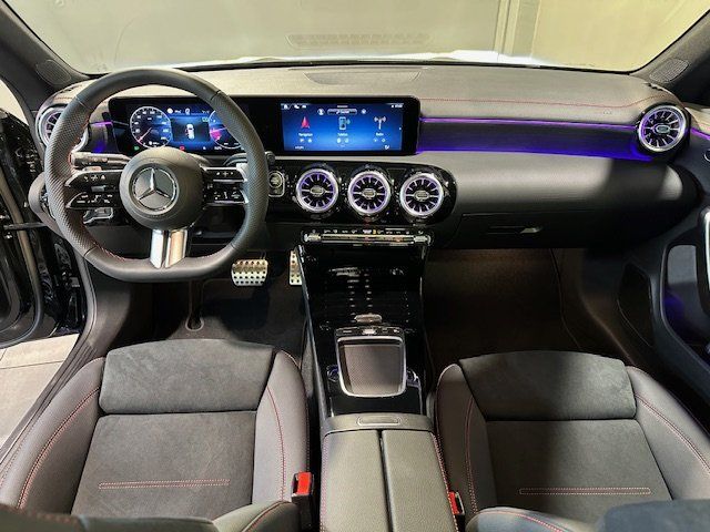 Mercedes-Benz CLA 180 Shooting Brake 2025