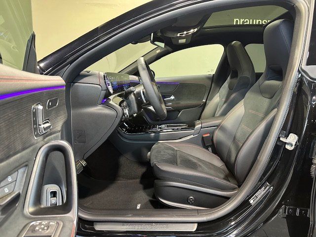 Mercedes-Benz CLA 180 Shooting Brake 2025