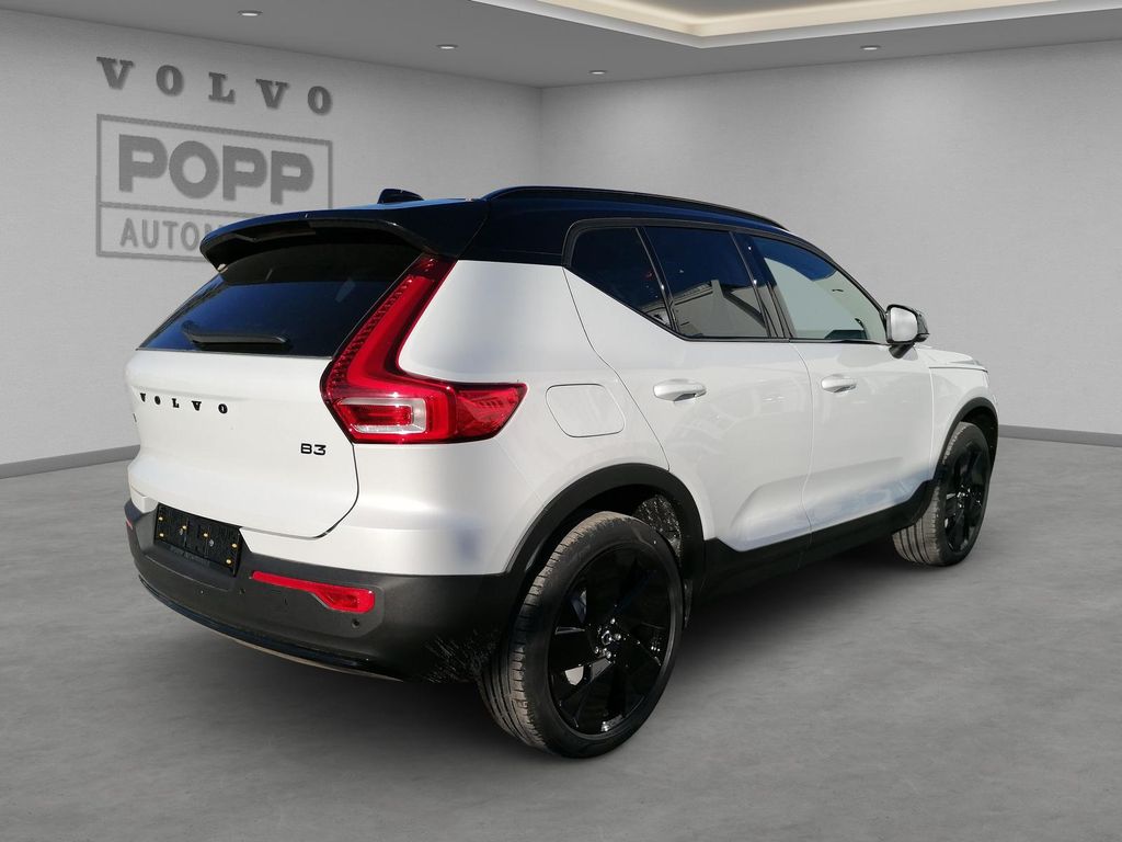 Volvo XC40 2025