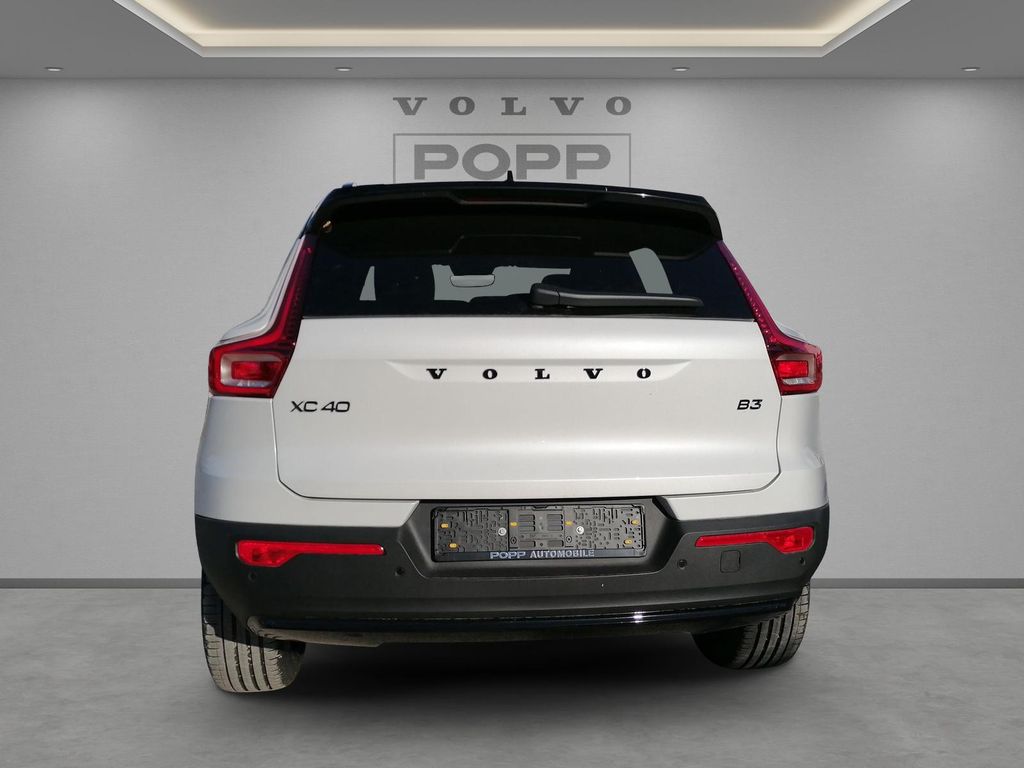 Volvo XC40 2025