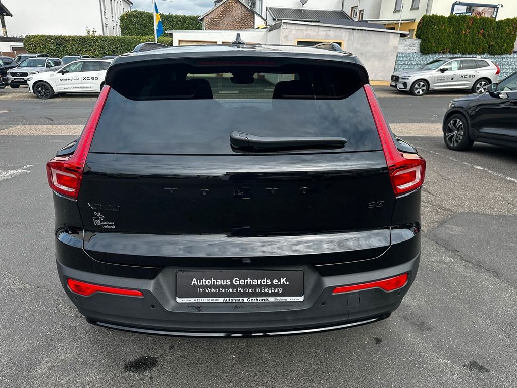 Volvo XC40 2025