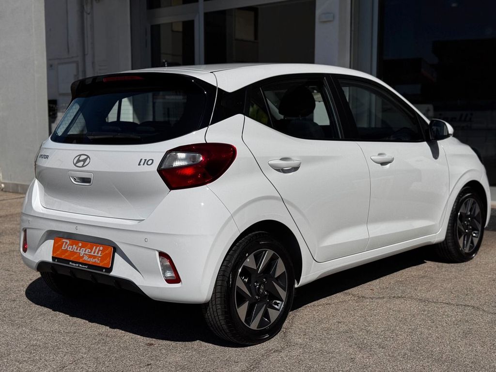 Hyundai i10 2025