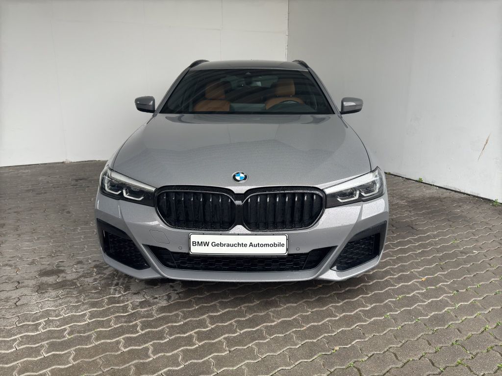 BMW 530 2022