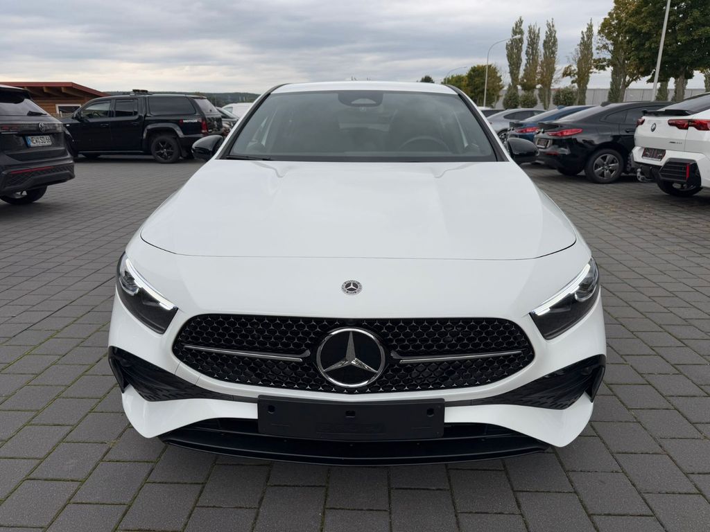 Mercedes-Benz A 180 2025