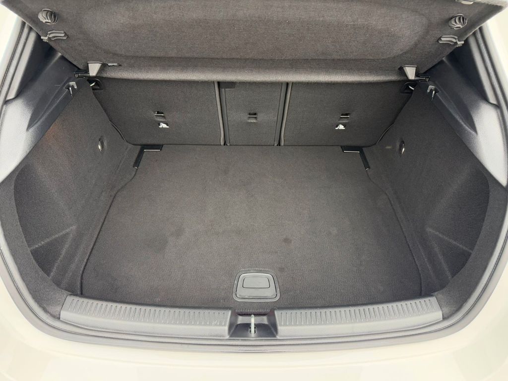 Mercedes-Benz A 180 2025