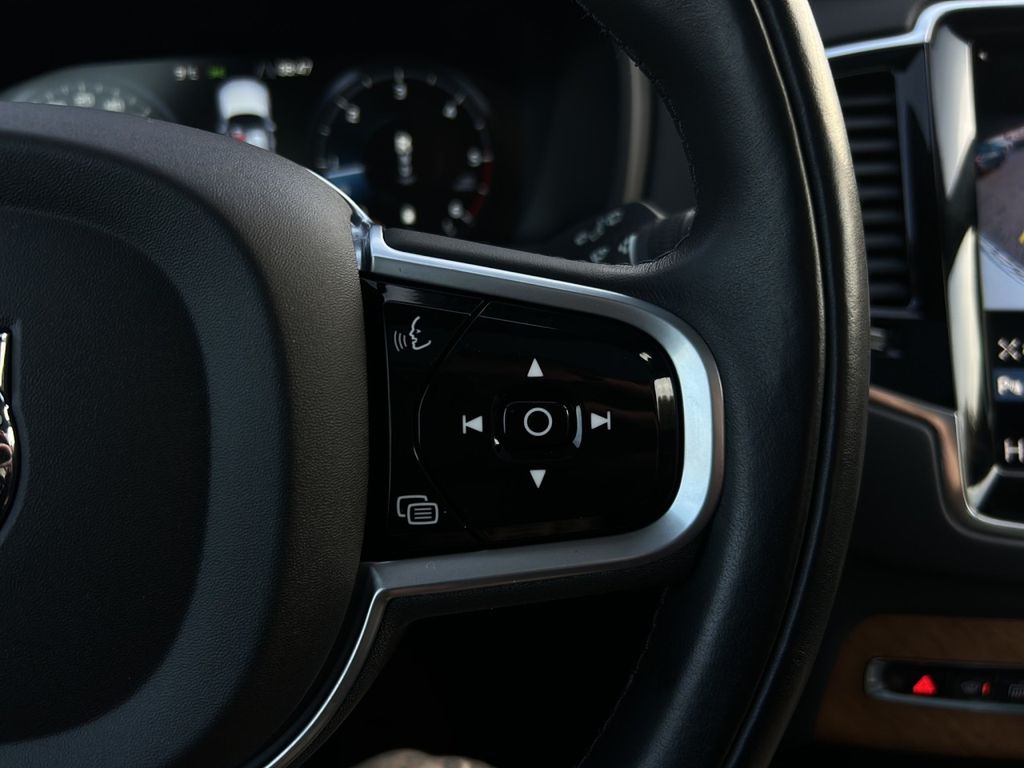 Volvo XC90 2021