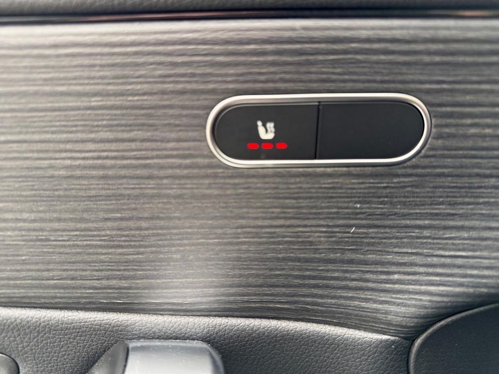 Mercedes-Benz CLA 180 2024