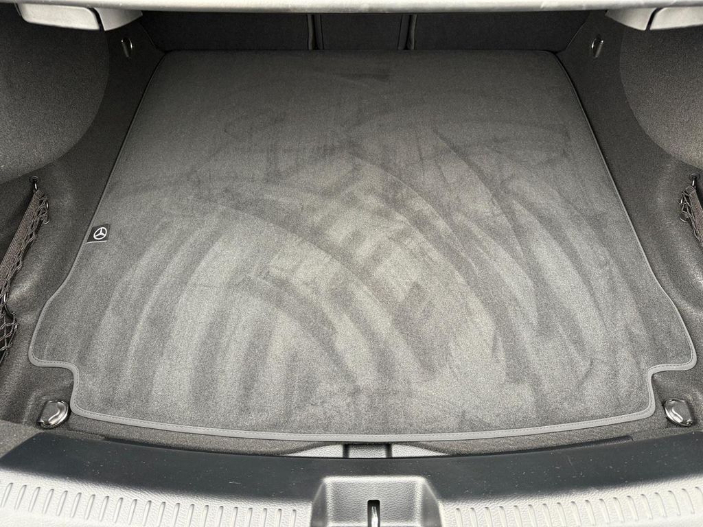 Mercedes-Benz CLA 180 2024